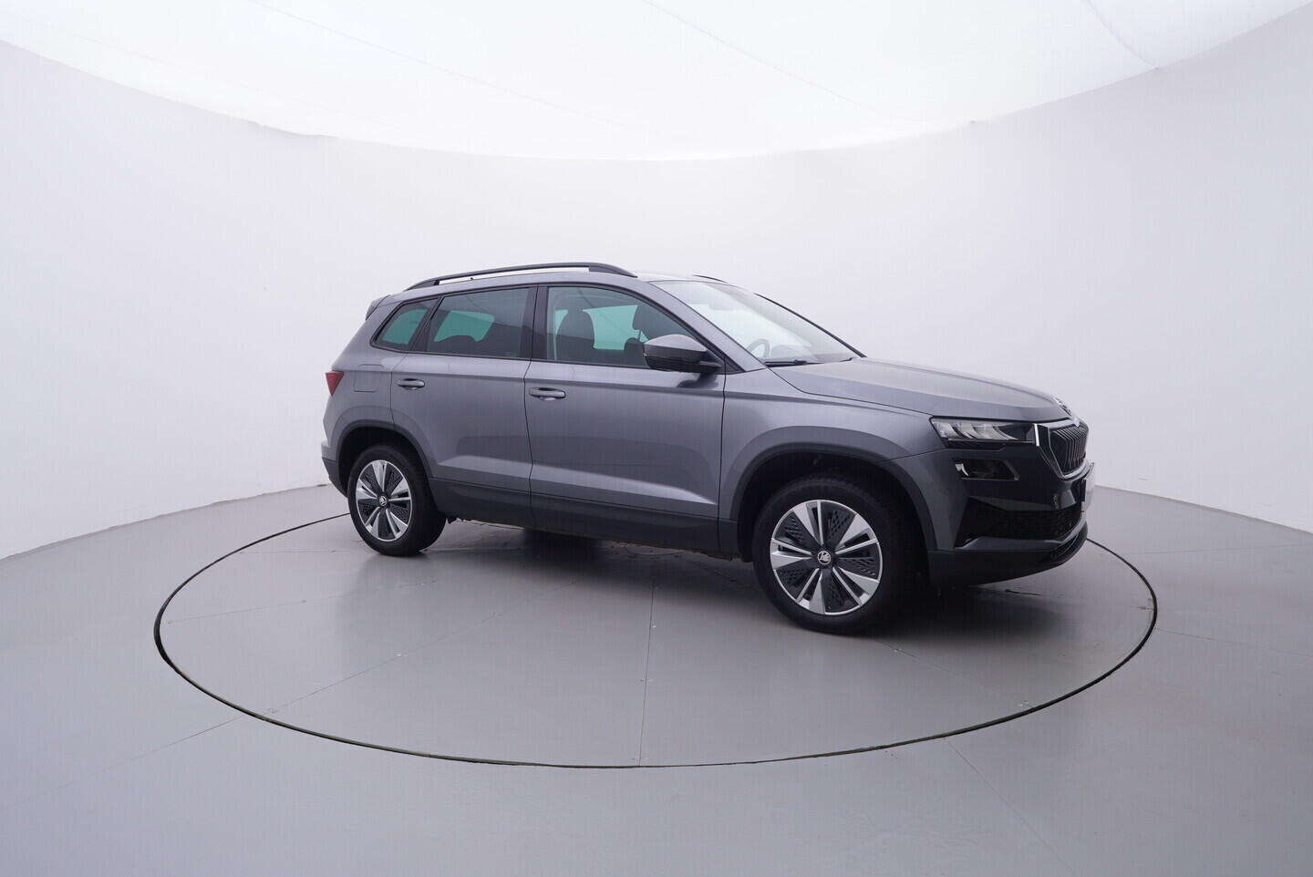 OV190V10932_16.webp_KAROQ Style 1.0 TSI 81 kW manuál