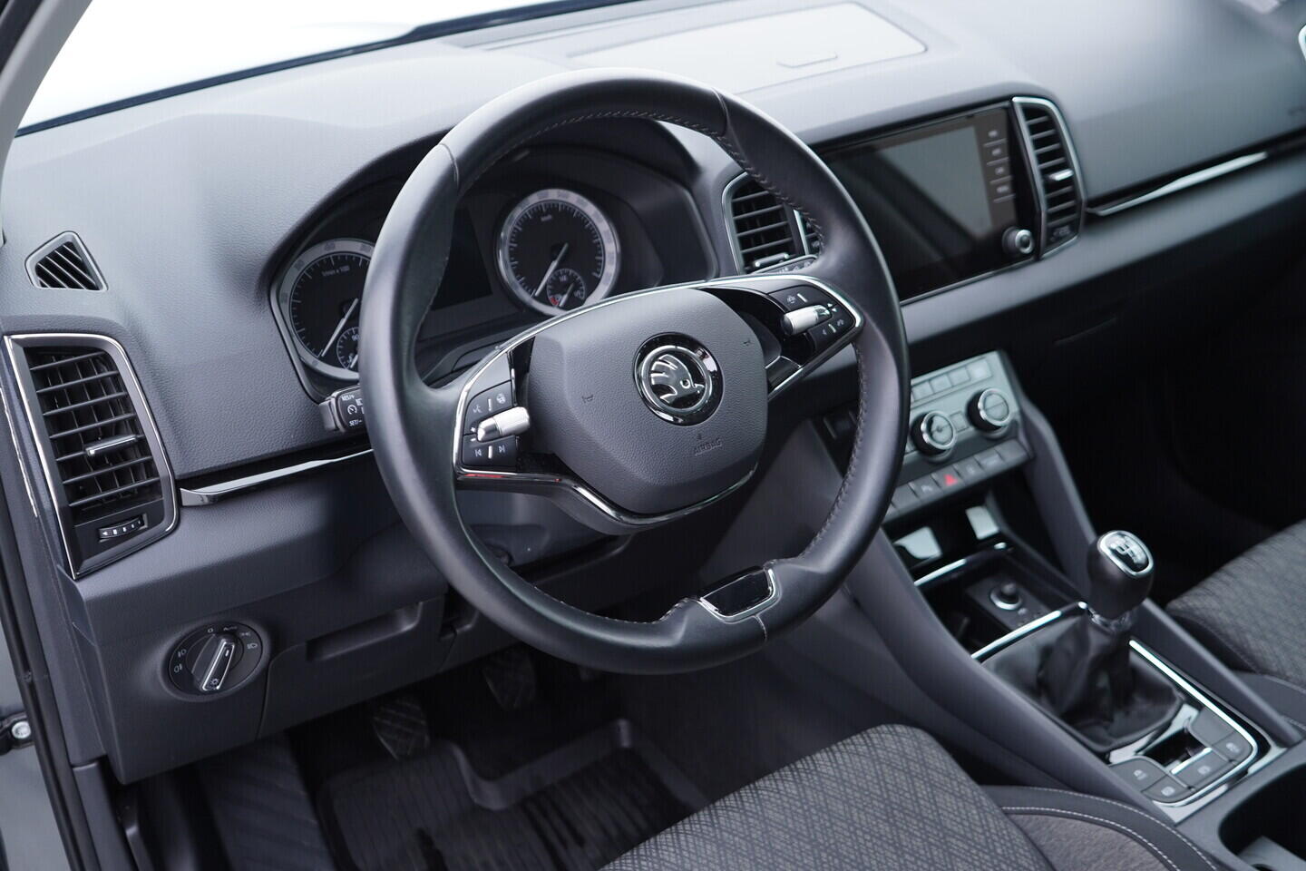 OV190V10932_21.webp_KAROQ Style 1.0 TSI 81 kW manuál