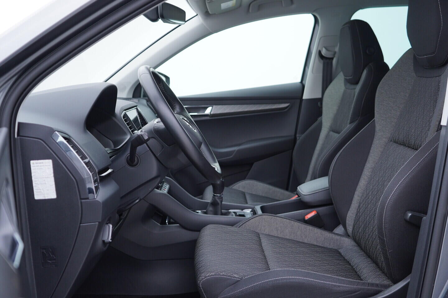 OV190V10932_22.webp_KAROQ Style 1.0 TSI 81 kW manuál