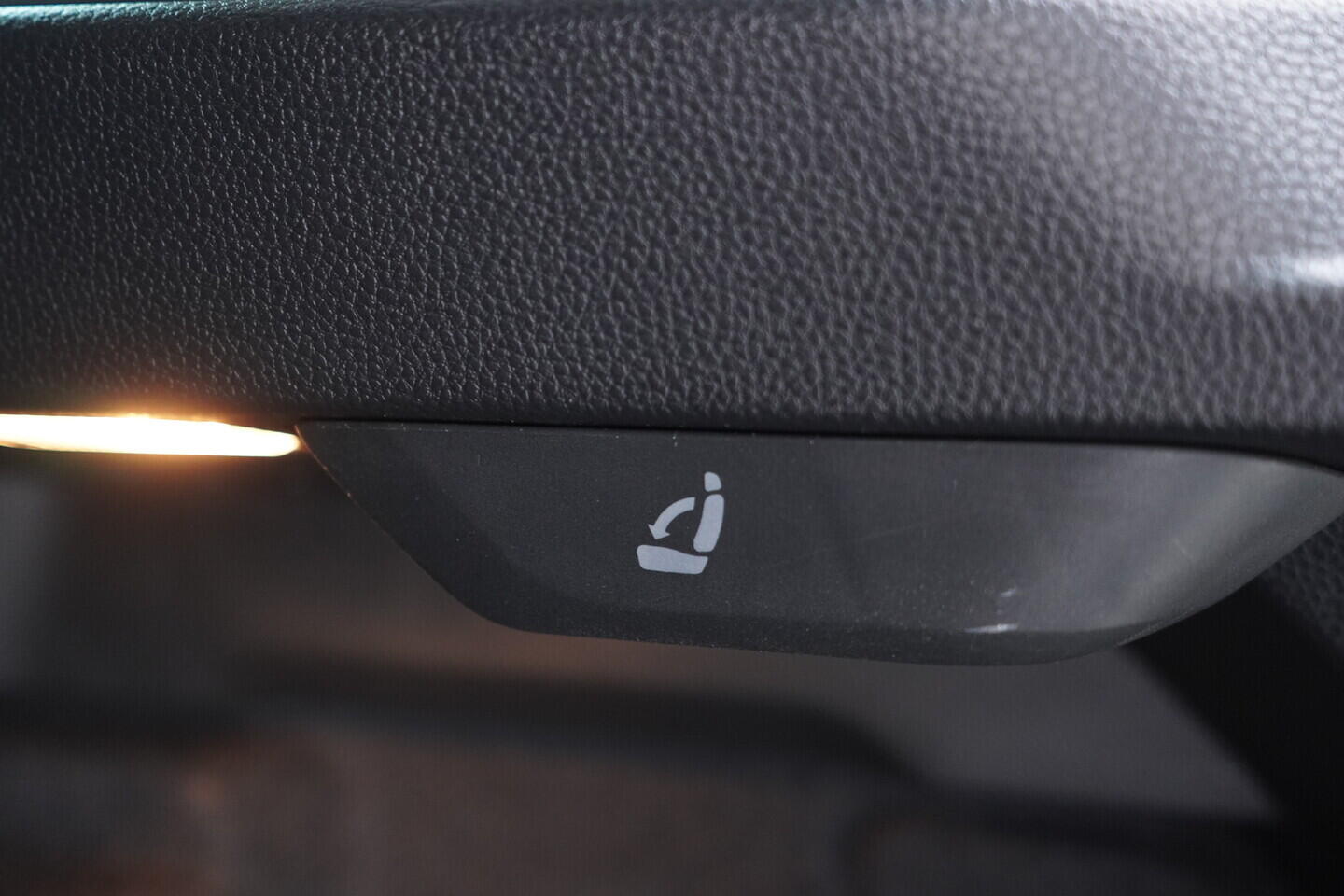 OV190V10932_37.webp_KAROQ Style 1.0 TSI 81 kW manuál