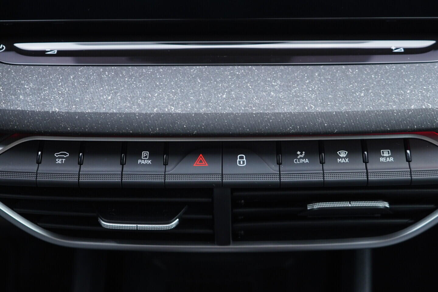 OV190V10933_34.webp_OCTAVIA Top Selection 2.0 TDI 110 kW automat, DPH