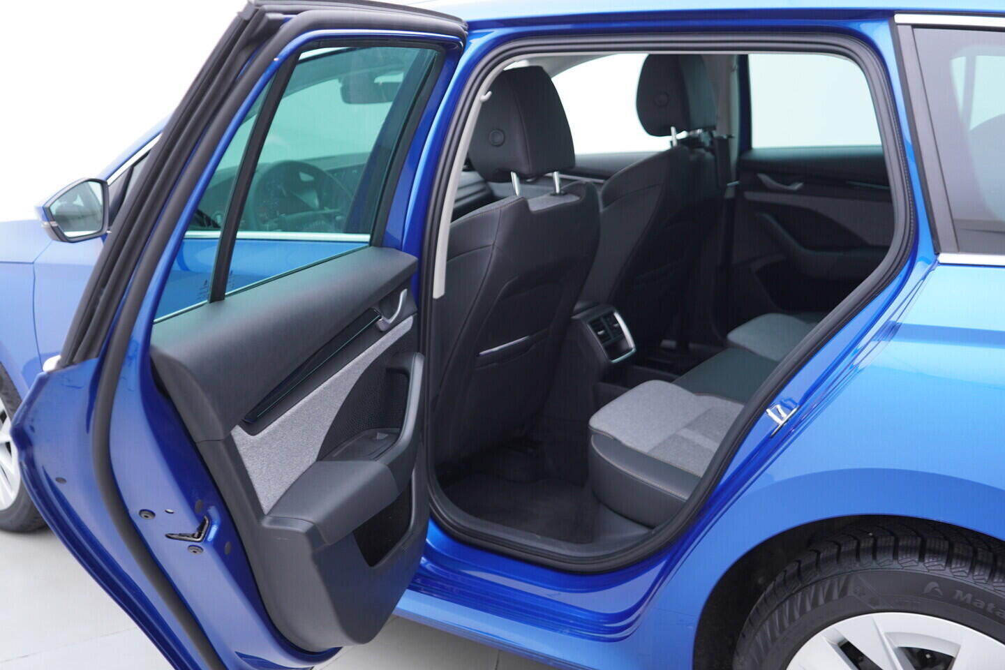 OV190V10933_36.webp_OCTAVIA Top Selection 2.0 TDI 110 kW automat, DPH