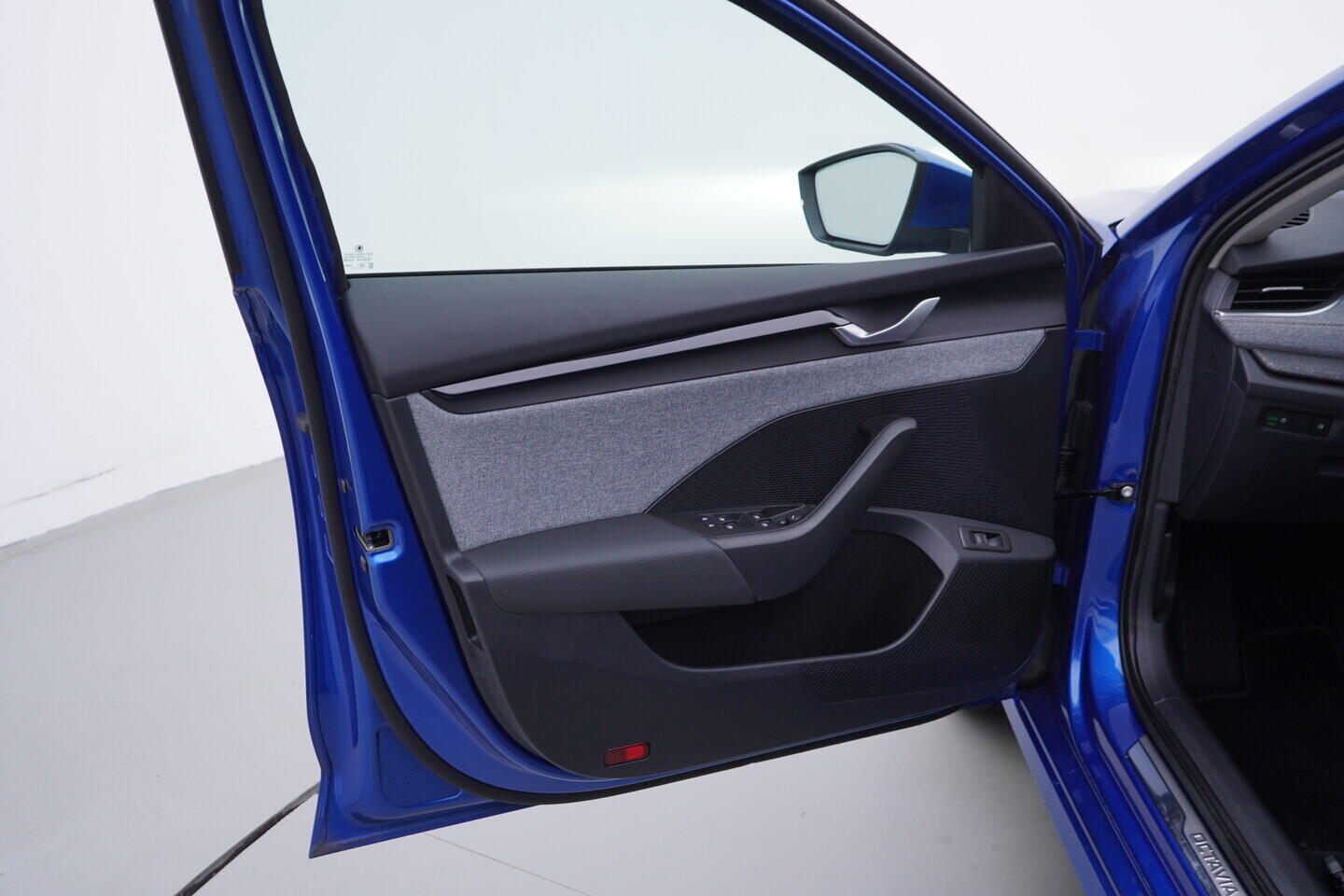 OV190V10935_19.webp_OCTAVIA Top Selection 2.0 TDI 110 kW automat, DPH