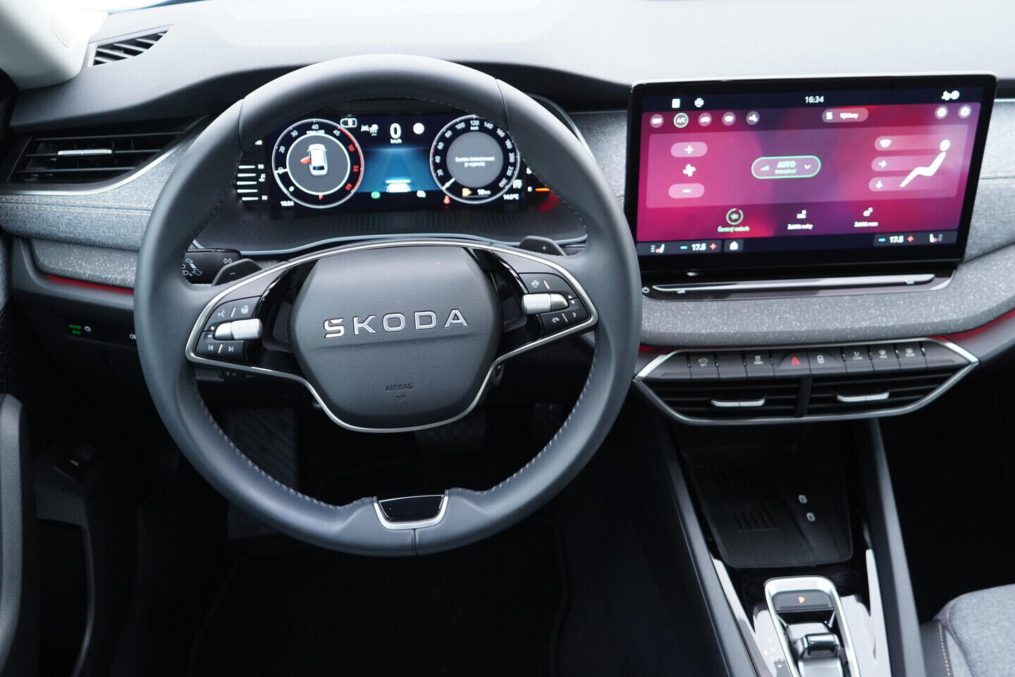 OV190V10935_27.webp_OCTAVIA Top Selection 2.0 TDI 110 kW automat, DPH