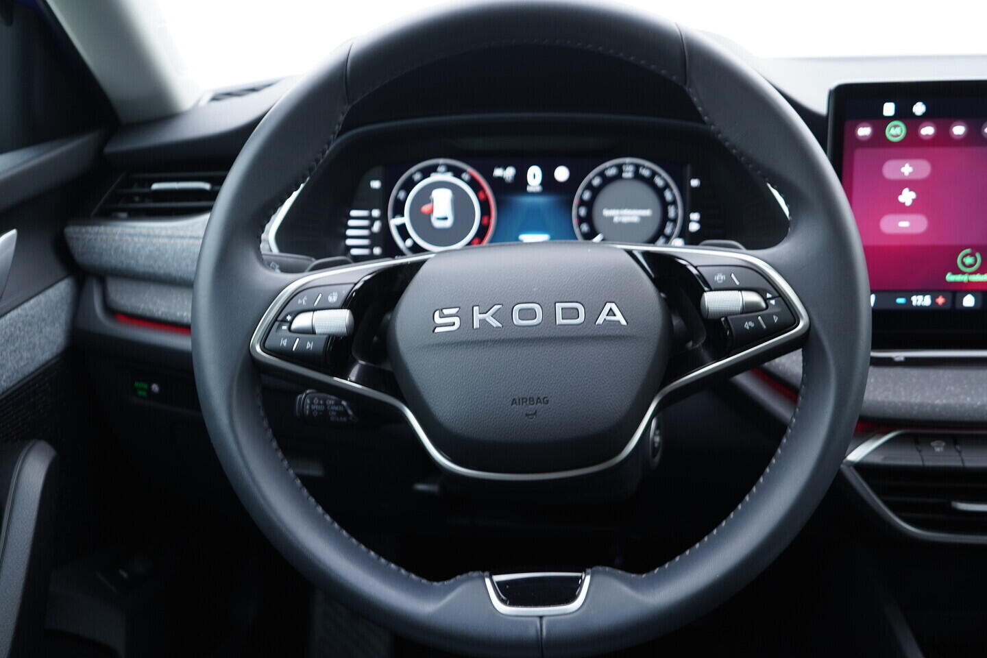 OV190V10935_28.webp_OCTAVIA Top Selection 2.0 TDI 110 kW automat, DPH