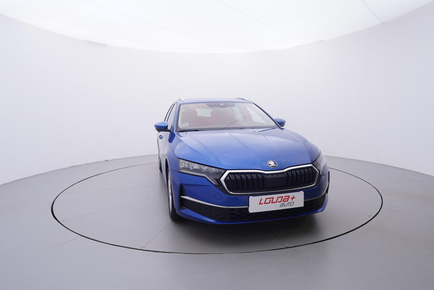 OV190V10936_17.webp_OCTAVIA Top Selection 2.0 TDI 110 kW automat, DPH