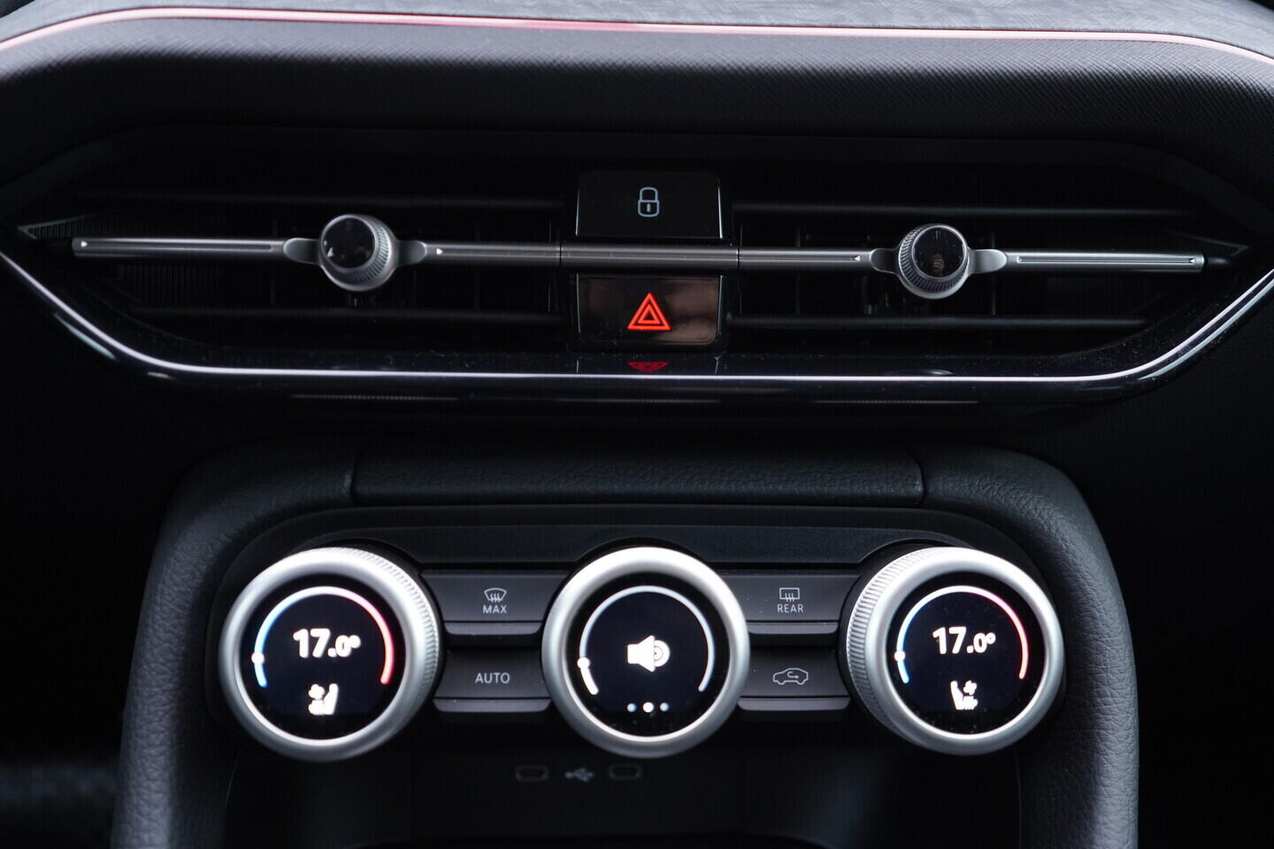 OV190V10937_33.webp_KODIAQ Exclusive Selection 2.0 TDI 142 kW automat, DPH