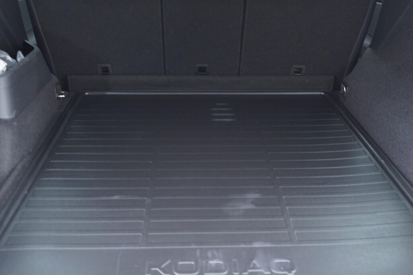 OV190V10937_38.webp_KODIAQ Exclusive Selection 2.0 TDI 142 kW automat, DPH