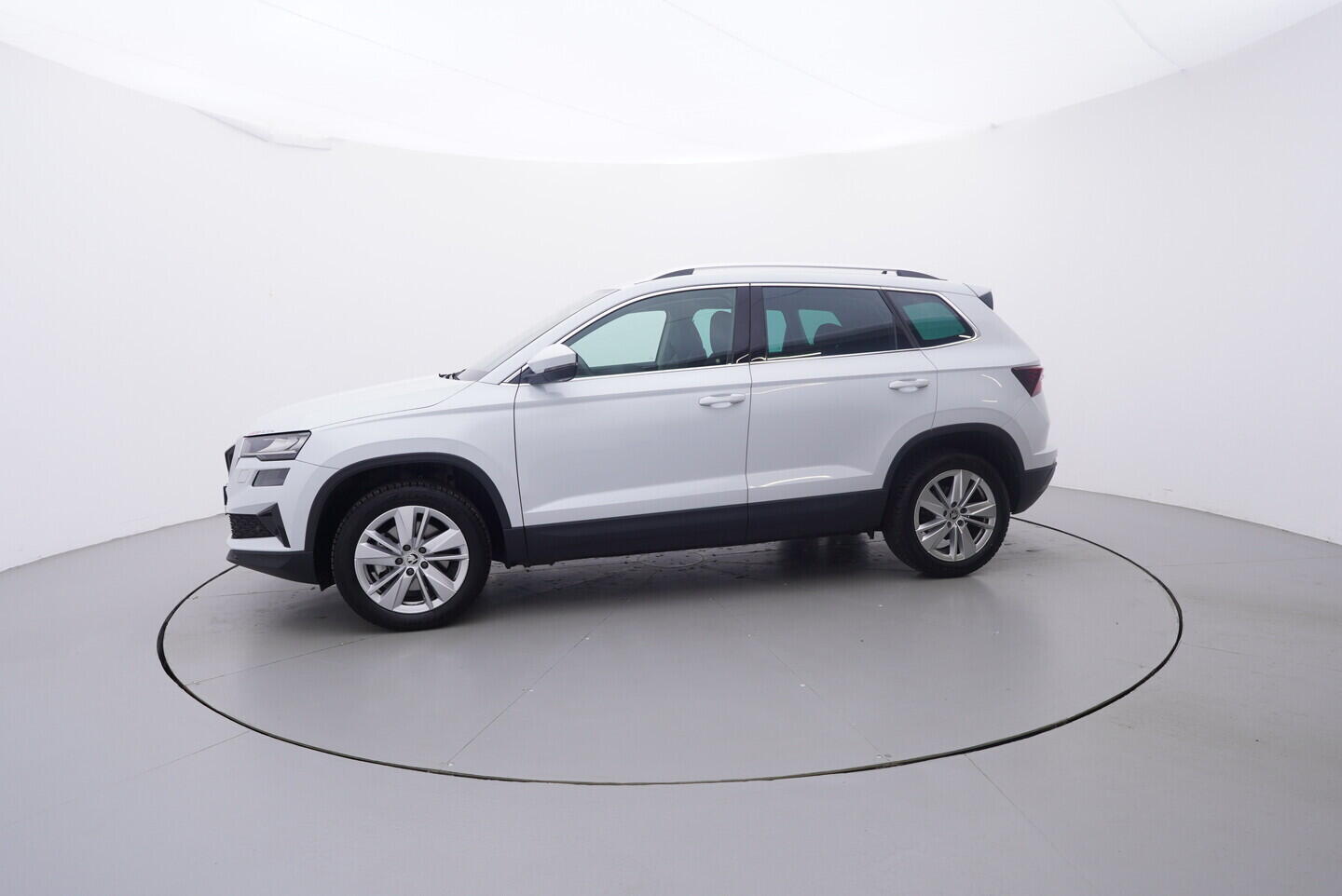 OV190V10938_11.webp_KAROQ Selection 1.5 TSI 110 kW automat, DPH