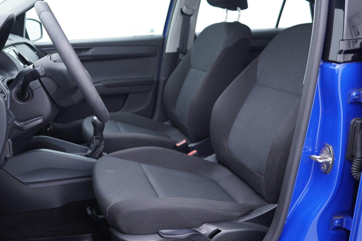 OV190V10941_22.webp_FABIA Tour 1.0 TSI 70 kW manuál, DPH