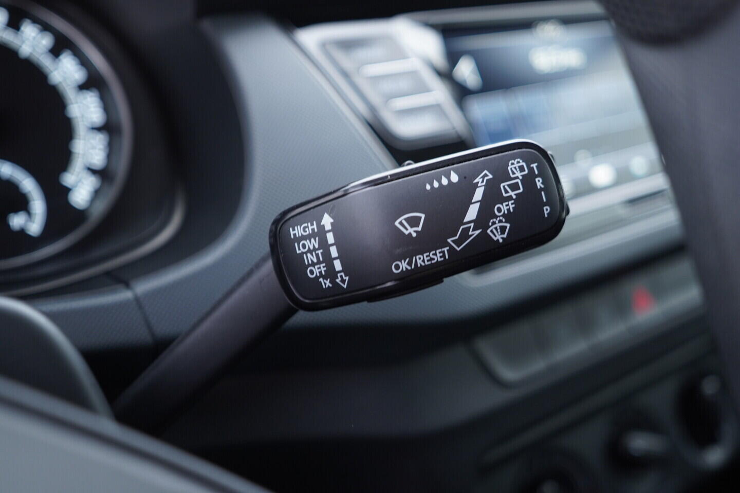 OV190V10941_24.webp_FABIA Tour 1.0 TSI 70 kW manuál, DPH