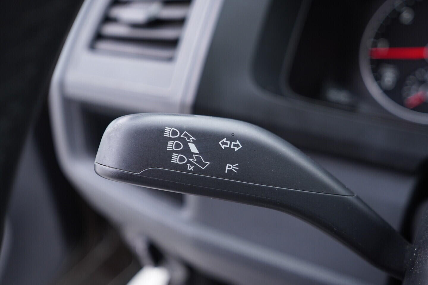 OV190V10943_23.webp_MULTIVAN  2.0 TDI 150 kW automat, DPH