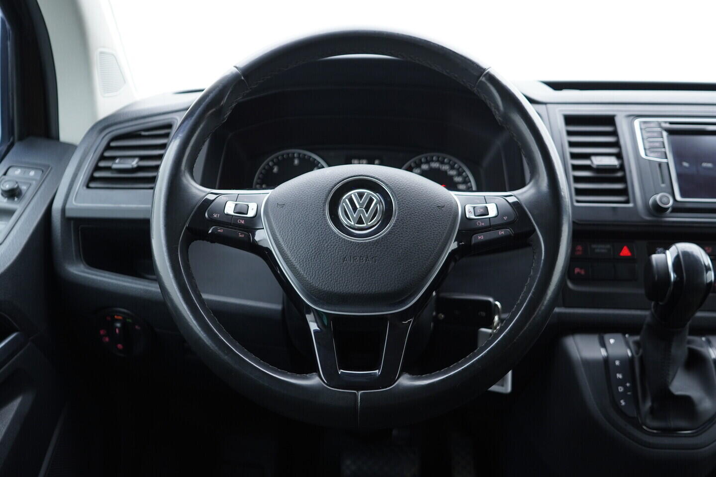 OV190V10943_26.webp_MULTIVAN  2.0 TDI 150 kW automat, DPH