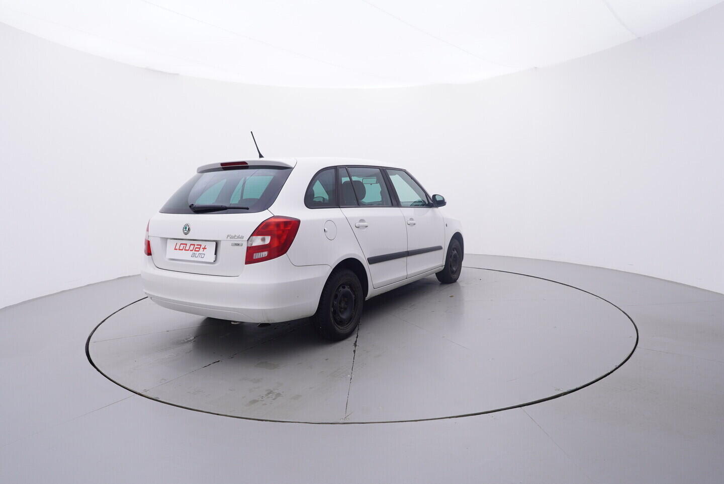 OV190V10945_14.webp_FABIA Ambition 1.6 TDI 55 kW manuál