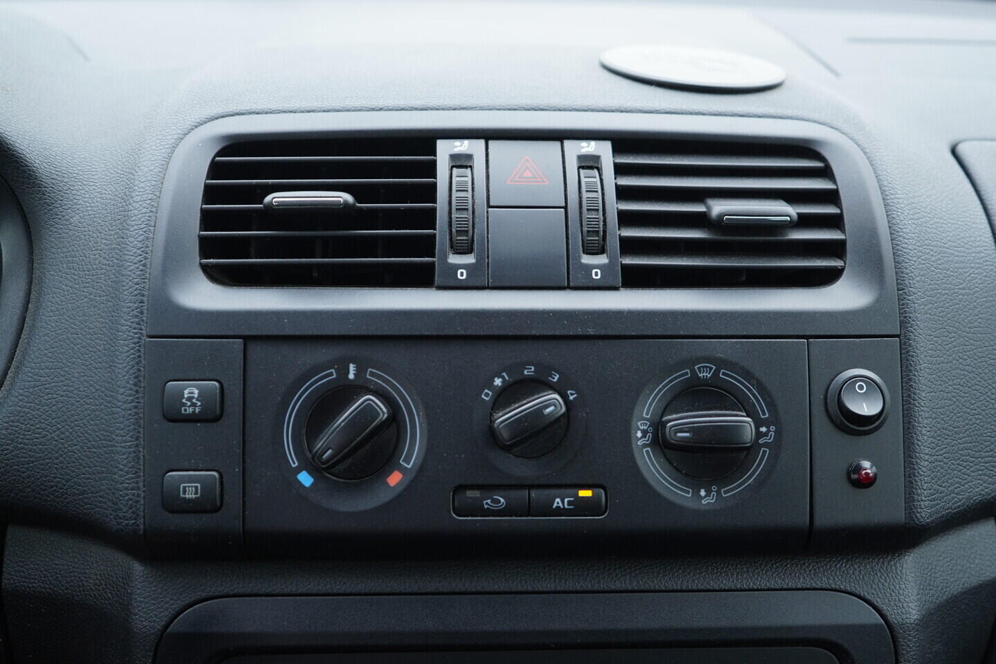 OV190V10945_27.webp_FABIA Ambition 1.6 TDI 55 kW manuál