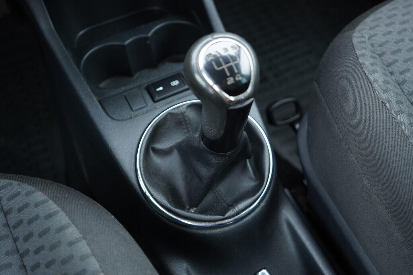 OV190V10945_29.webp_FABIA Ambition 1.6 TDI 55 kW manuál