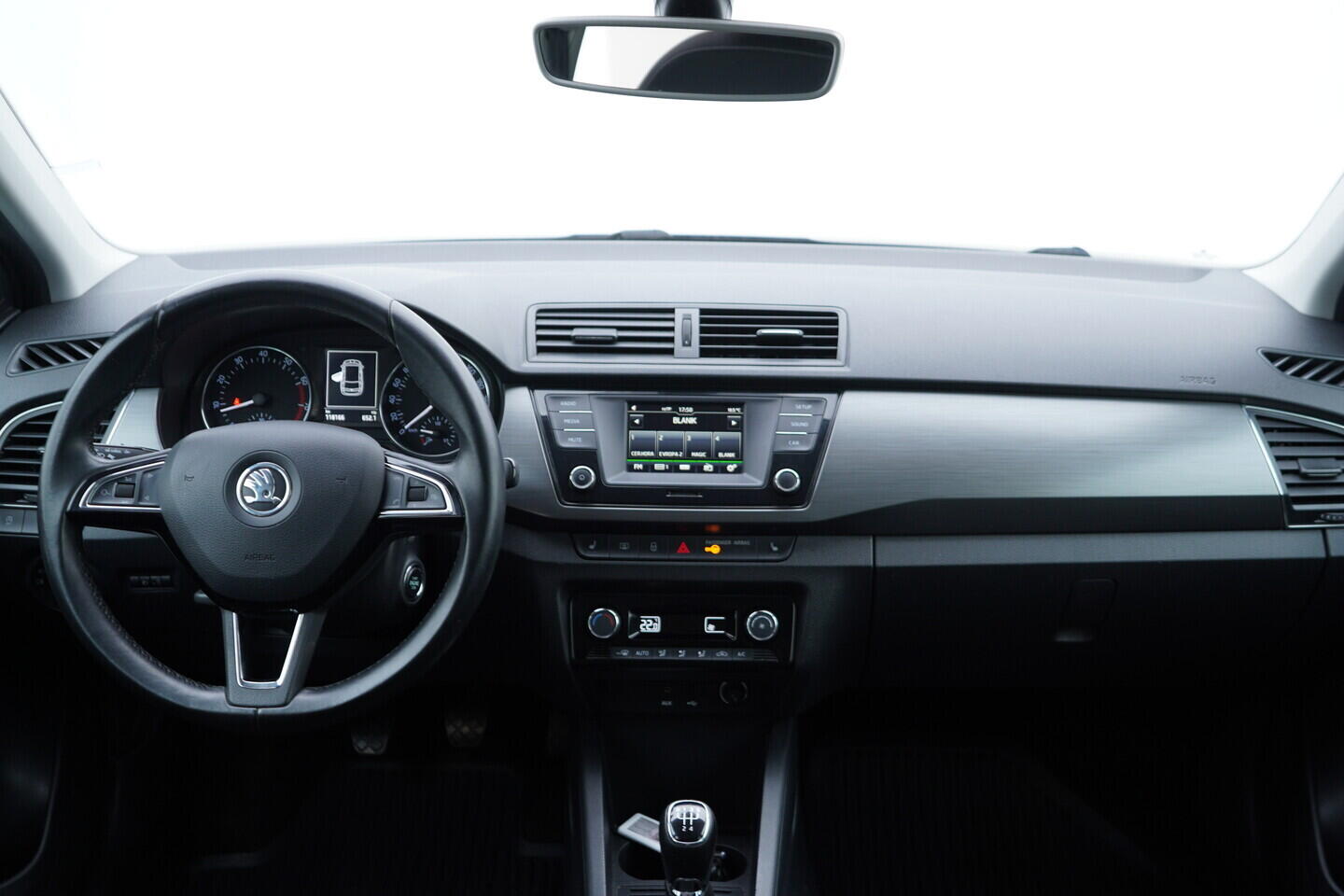 OV190V10947_26.webp_FABIA  1.2 TSI 66 kW manuál