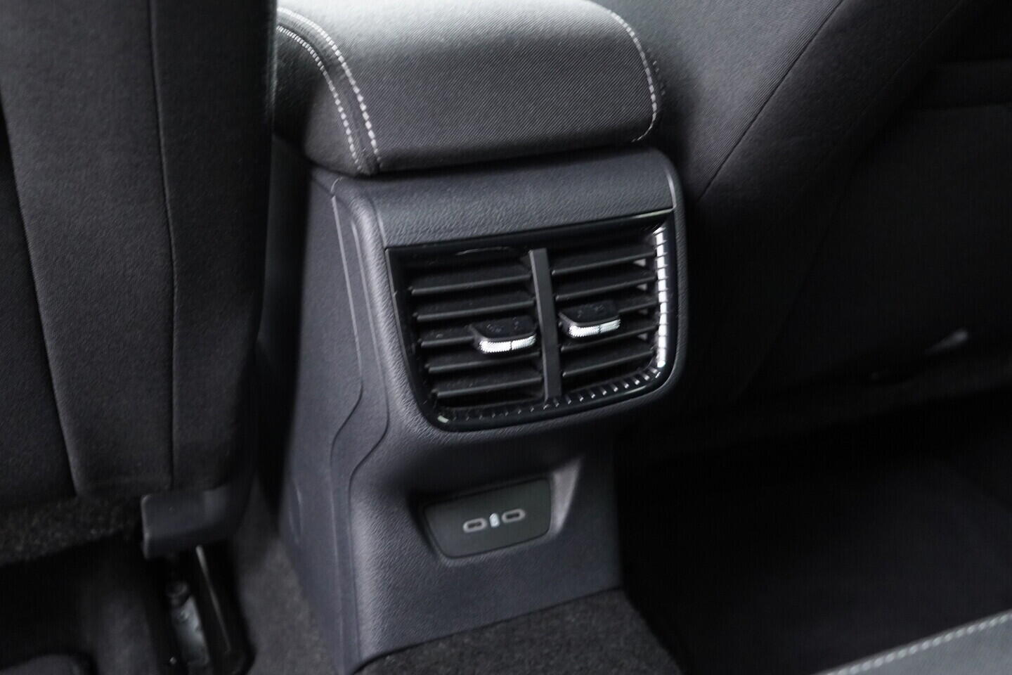 OV190V10951_34.webp_FABIA Top Selection 1.0 TSI 85 kW automat, DPH