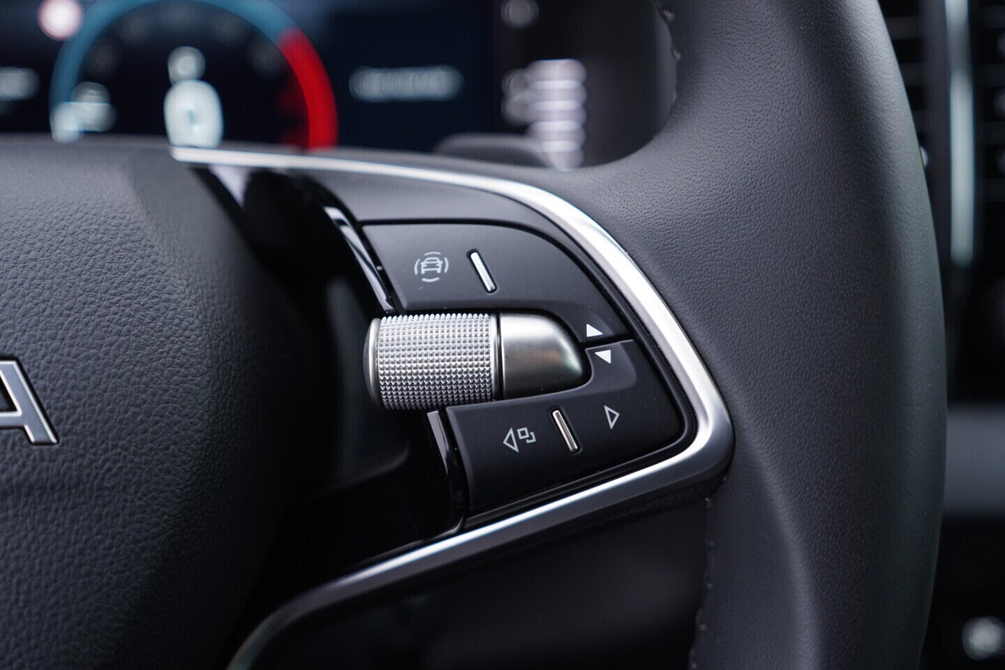 OV190V10952_26.webp_KAROQ Selection 1.5 TSI 110 kW automat, DPH