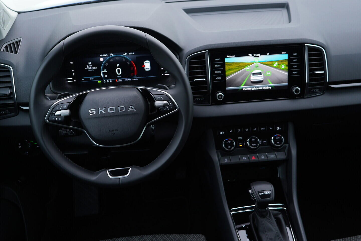 OV190V10952_27.webp_KAROQ Selection 1.5 TSI 110 kW automat, DPH