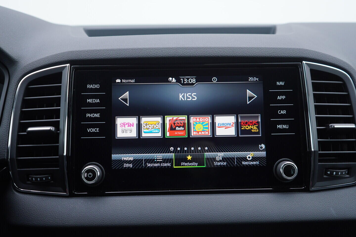 OV190V10952_29.webp_KAROQ Selection 1.5 TSI 110 kW automat, DPH