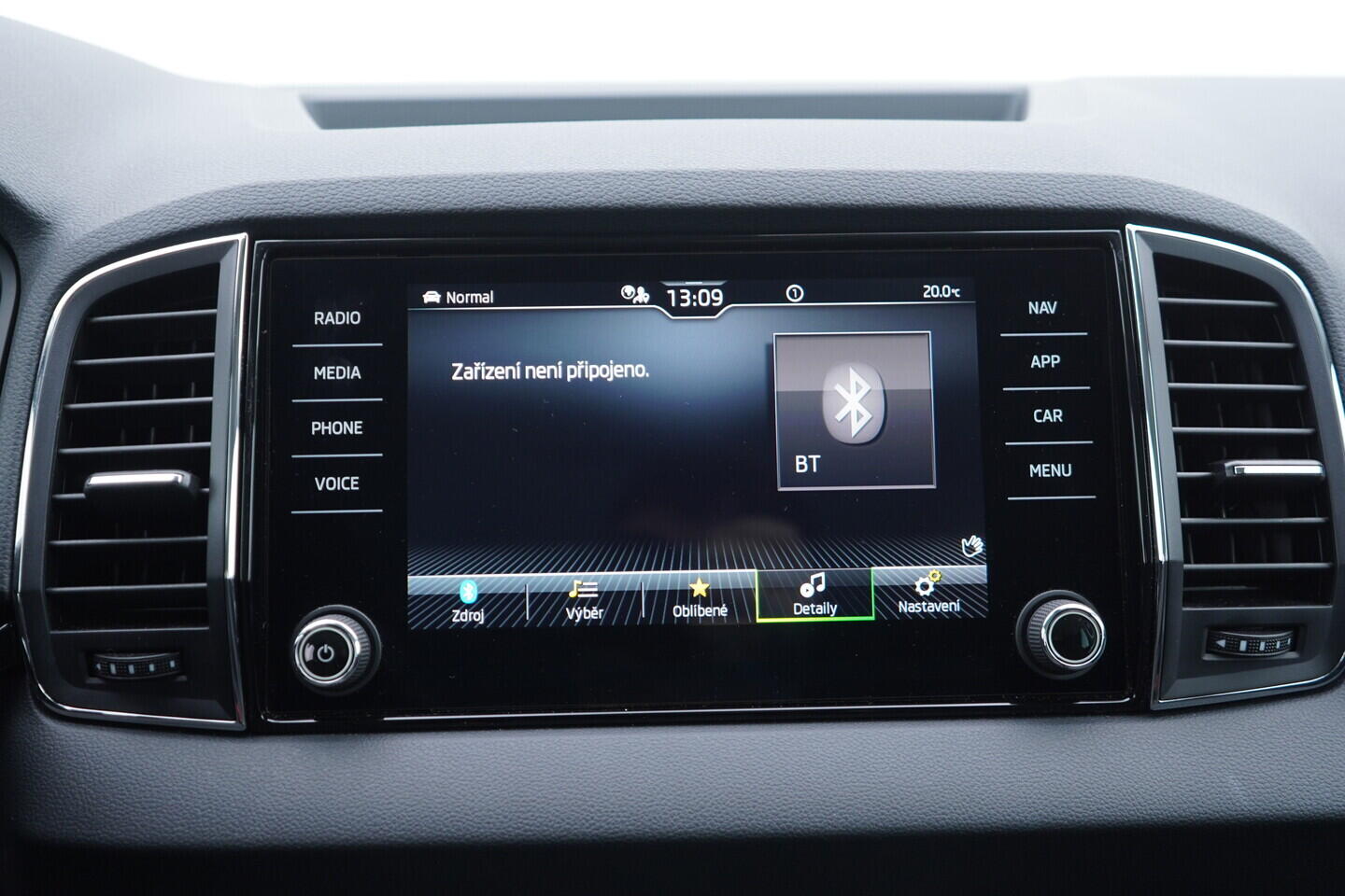 OV190V10952_30.webp_KAROQ Selection 1.5 TSI 110 kW automat, DPH