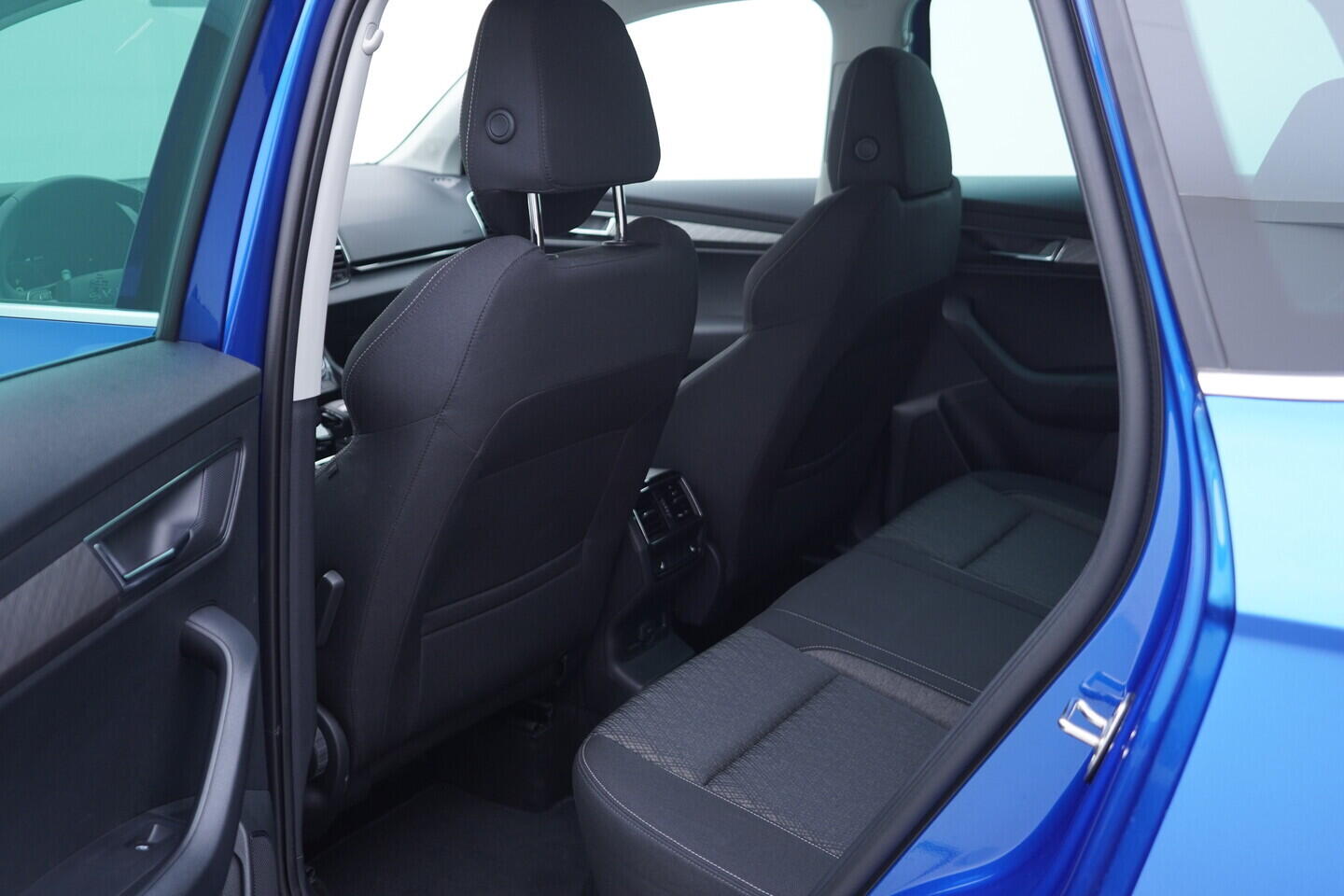 OV190V10952_37.webp_KAROQ Selection 1.5 TSI 110 kW automat, DPH