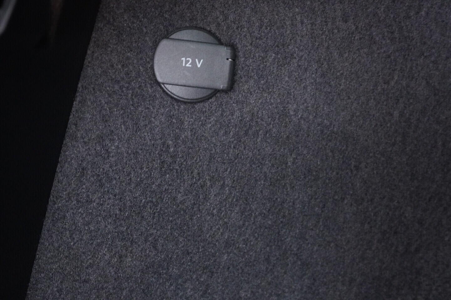 OV190V10952_41.webp_KAROQ Selection 1.5 TSI 110 kW automat, DPH