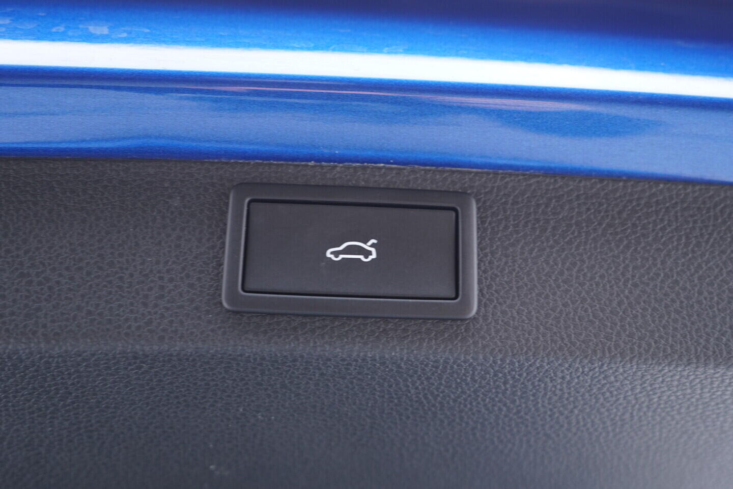 OV190V10952_42.webp_KAROQ Selection 1.5 TSI 110 kW automat, DPH