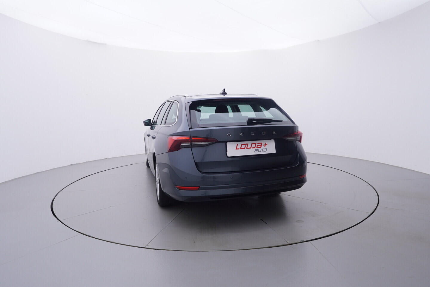 OV190V10953_13.webp_OCTAVIA Style 1.5 TSI 110 kW manuál, DPH