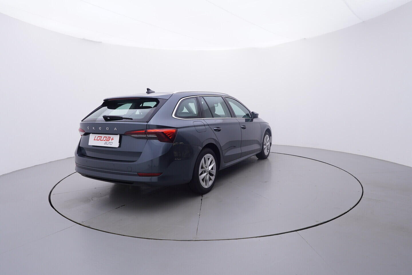 OV190V10953_14.webp_OCTAVIA Style 1.5 TSI 110 kW manuál, DPH