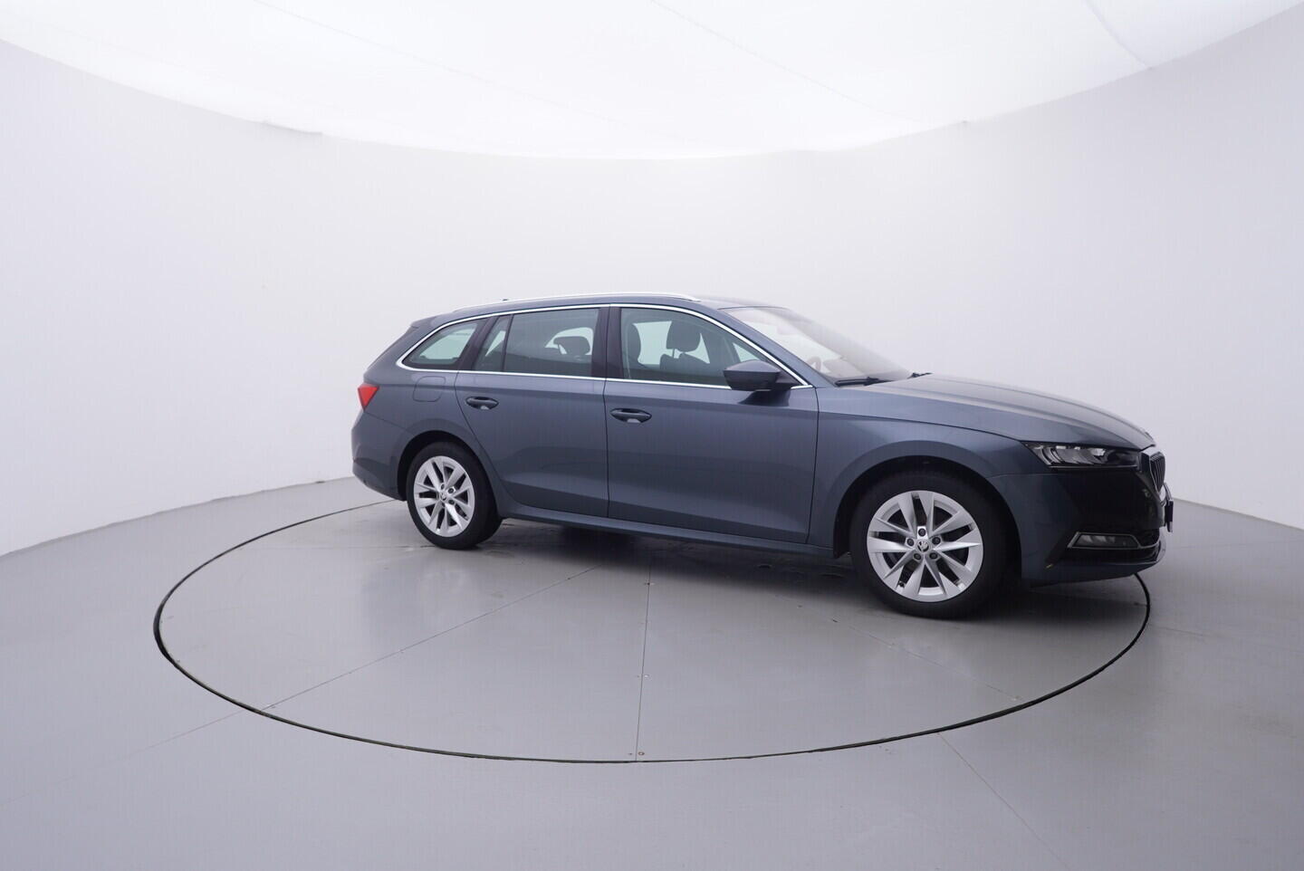 OV190V10953_16.webp_OCTAVIA Style 1.5 TSI 110 kW manuál, DPH