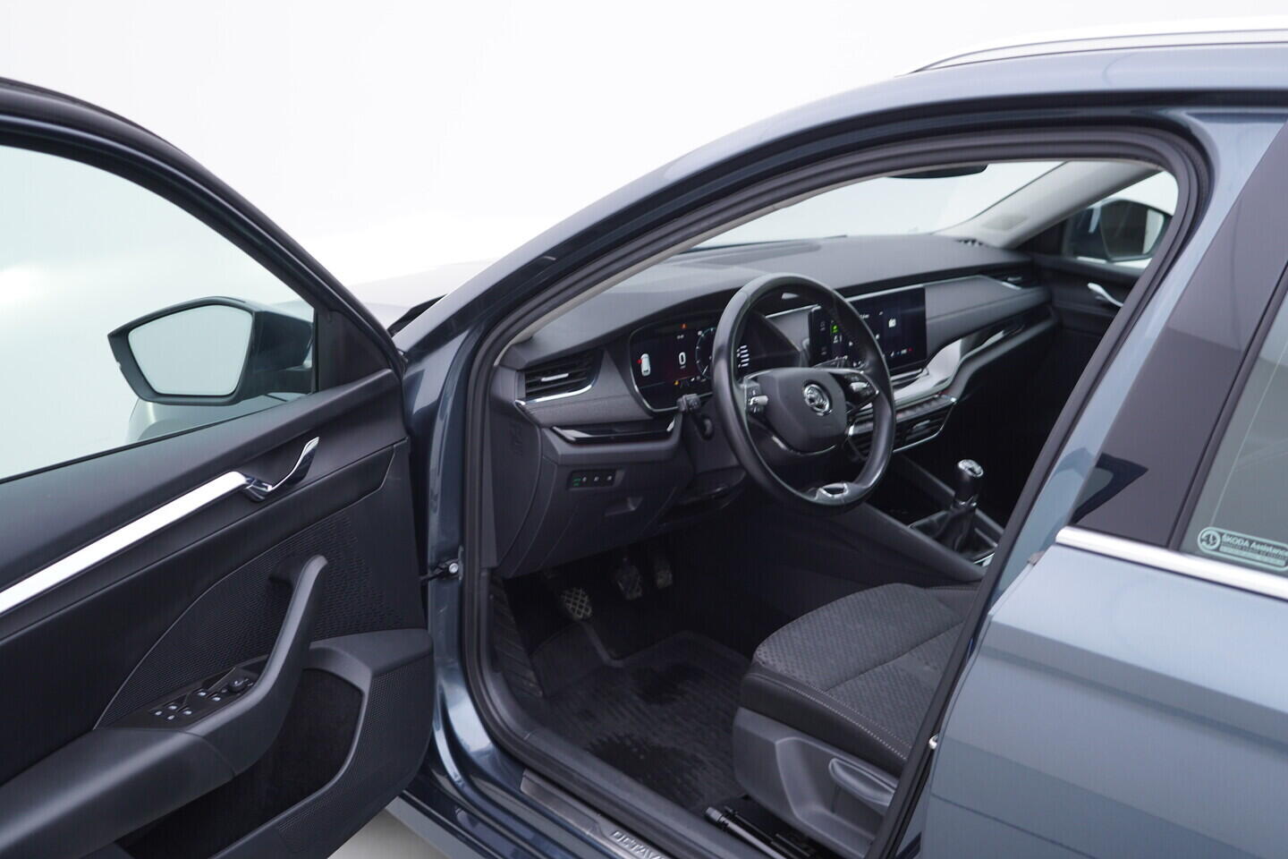 OV190V10953_18.webp_OCTAVIA Style 1.5 TSI 110 kW manuál, DPH