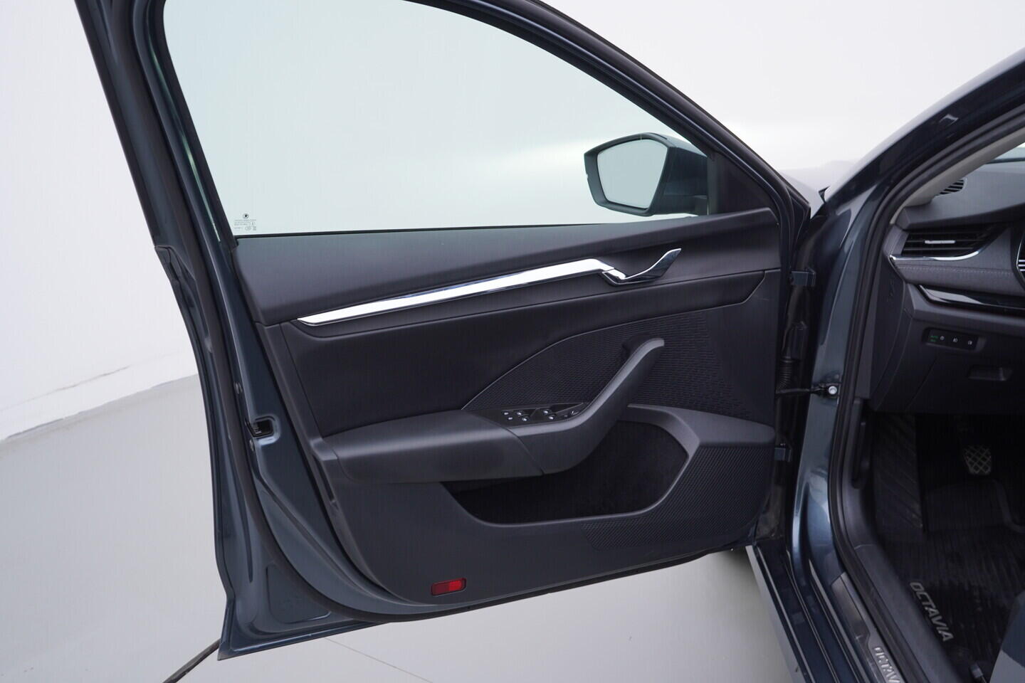 OV190V10953_19.webp_OCTAVIA Style 1.5 TSI 110 kW manuál, DPH