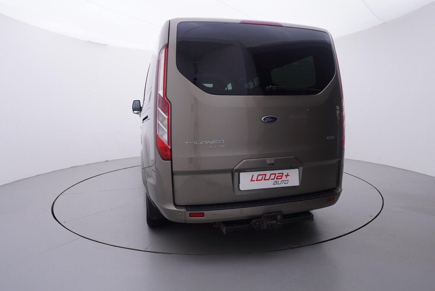 OV190V10956_13.webp_TOURNEO CUSTOM Titanium 2.0  136 kW manuál, DPH