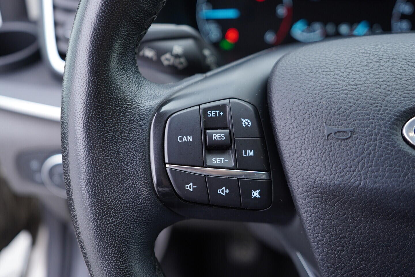 OV190V10956_26.webp_TOURNEO CUSTOM Titanium 2.0  136 kW manuál, DPH