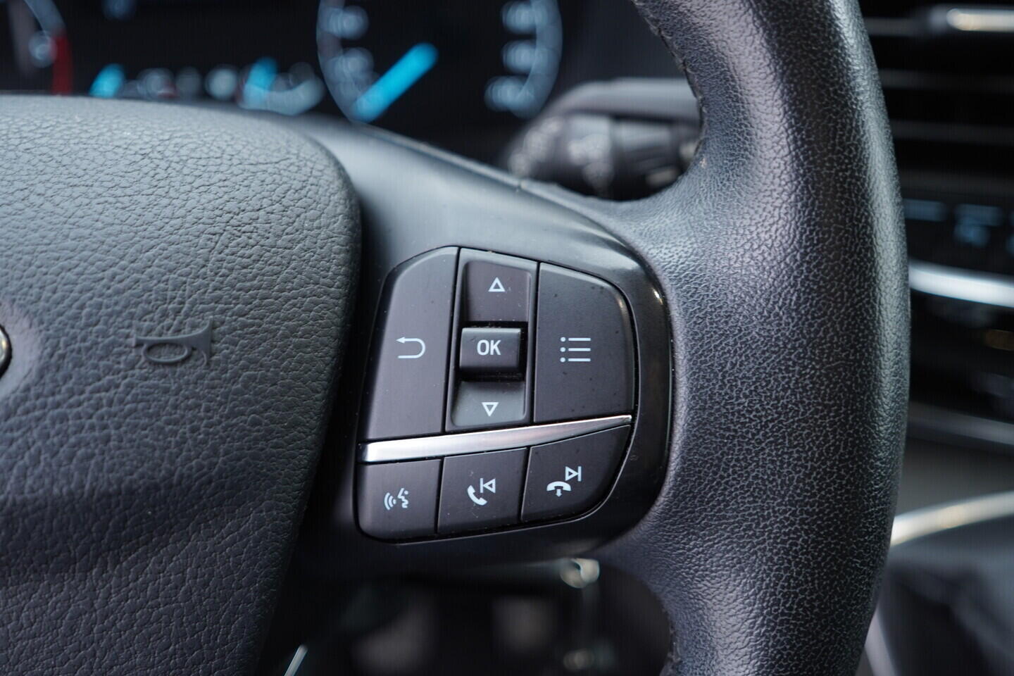 OV190V10956_27.webp_TOURNEO CUSTOM Titanium 2.0  136 kW manuál, DPH