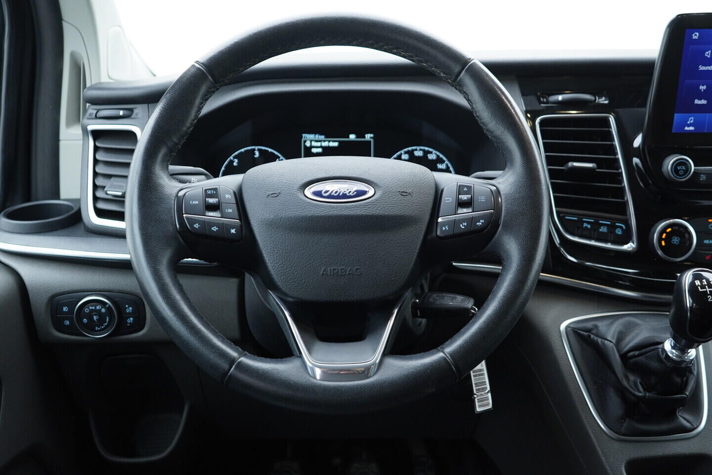 OV190V10956_30.webp_TOURNEO CUSTOM Titanium 2.0  136 kW manuál, DPH