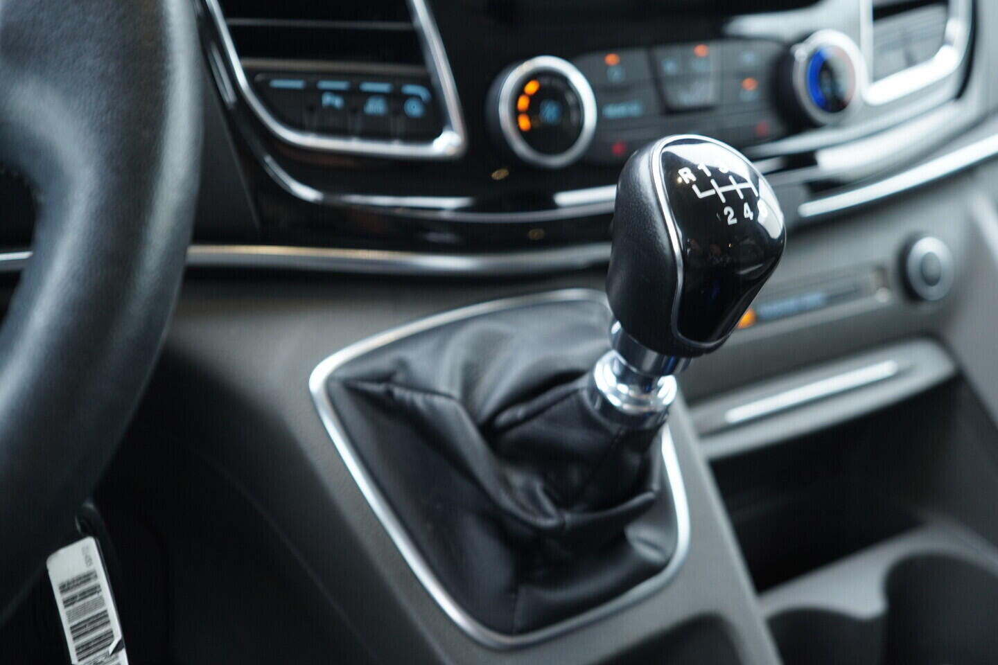 OV190V10956_35.webp_TOURNEO CUSTOM Titanium 2.0  136 kW manuál, DPH