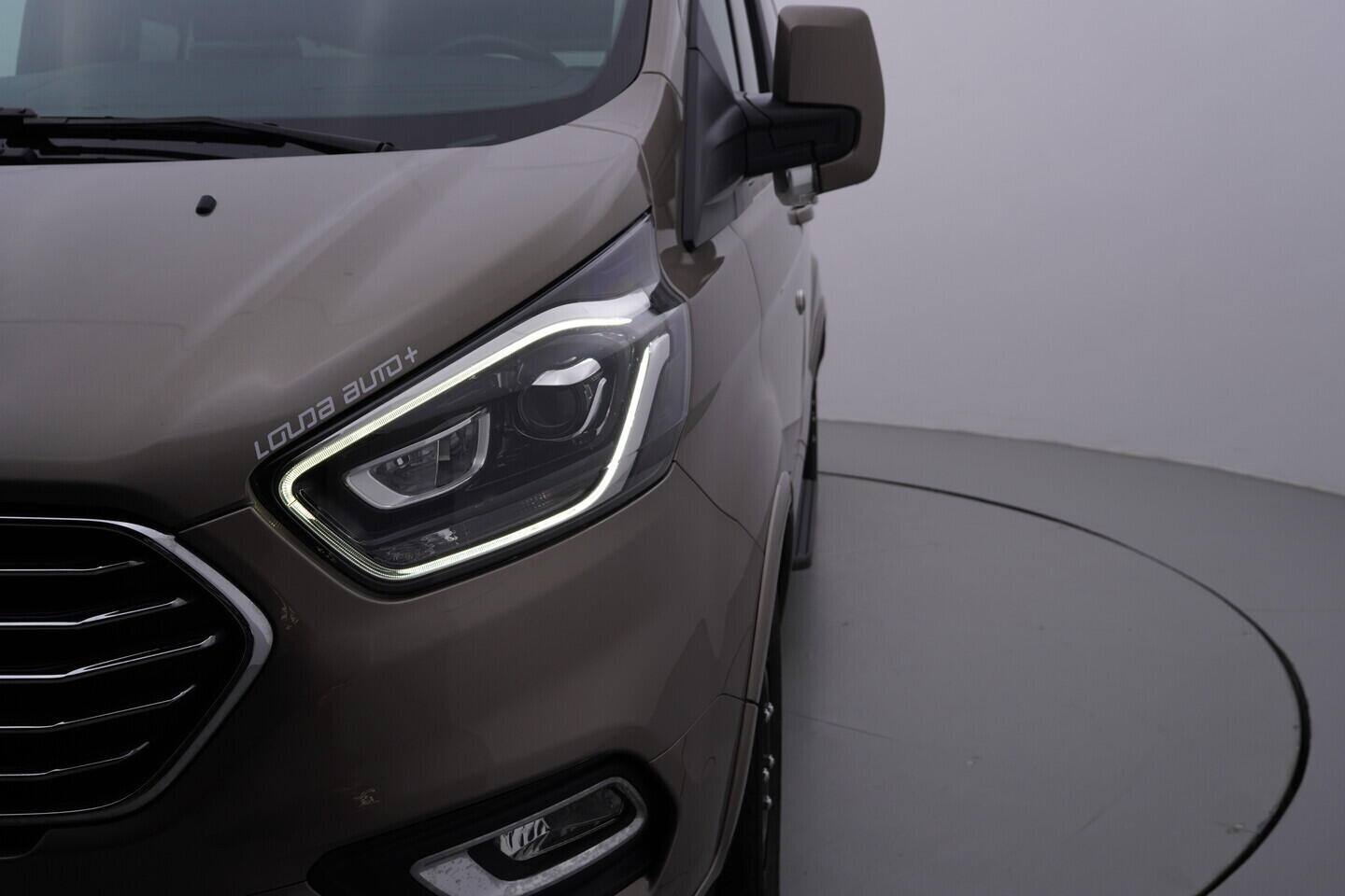 OV190V10956_43.webp_TOURNEO CUSTOM Titanium 2.0  136 kW manuál, DPH