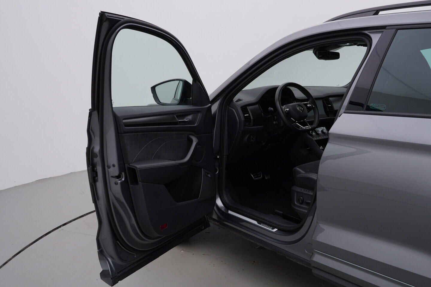 OV190V10957_18.webp_KODIAQ SportLine 2.0 TDI 147 kW automat, DPH