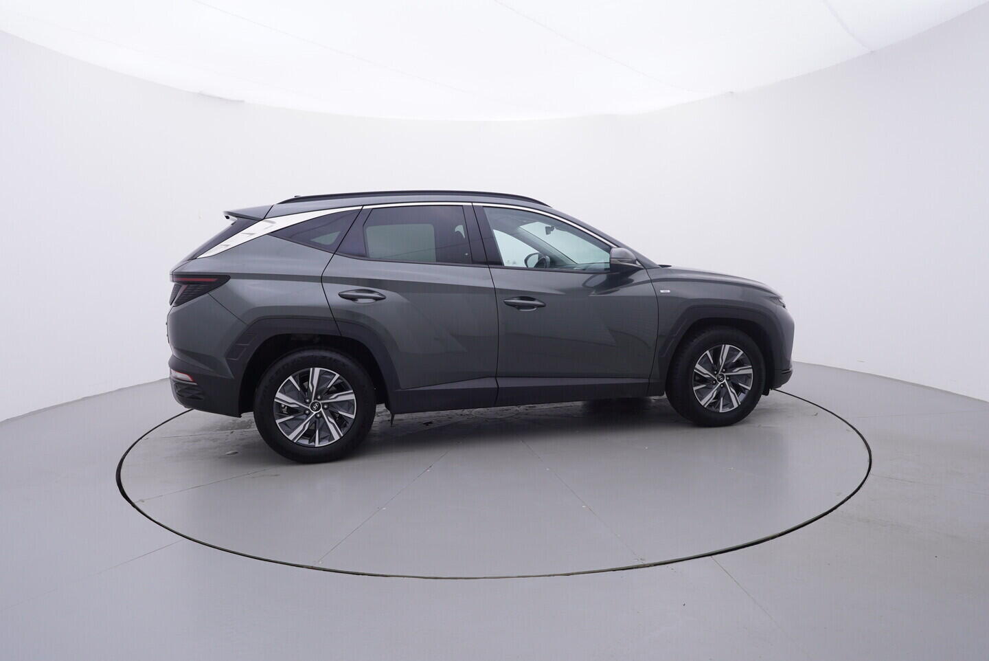 OV190V10962_15.webp_TUCSON  1.6 CRDi _ kW automat