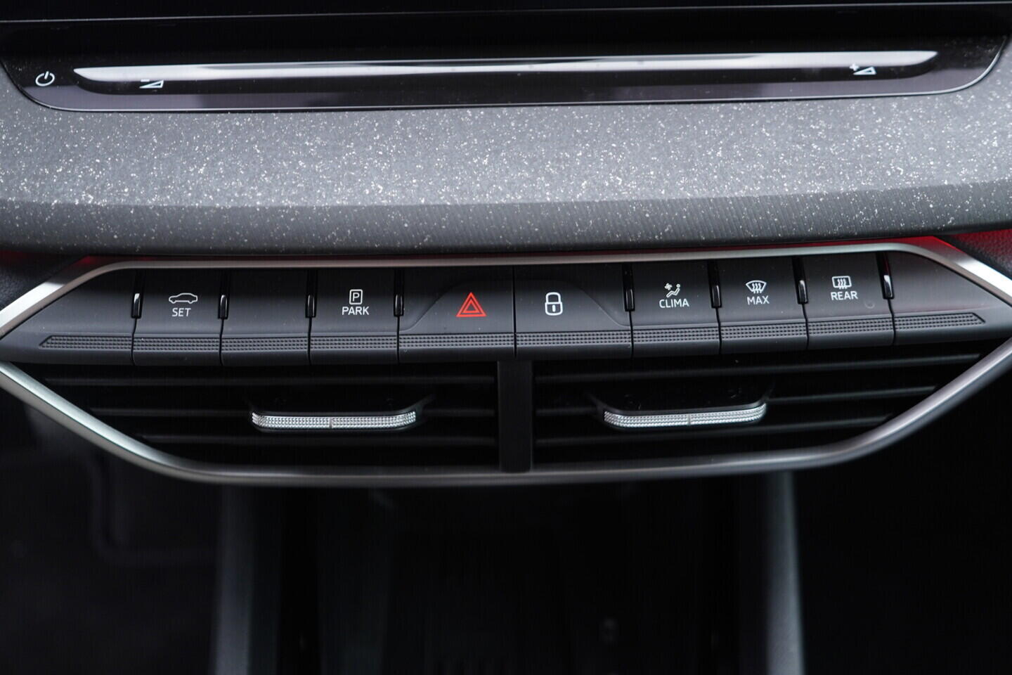 OV190V10963_35.webp_OCTAVIA Top Selection 2.0 TDI 110 kW automat, DPH