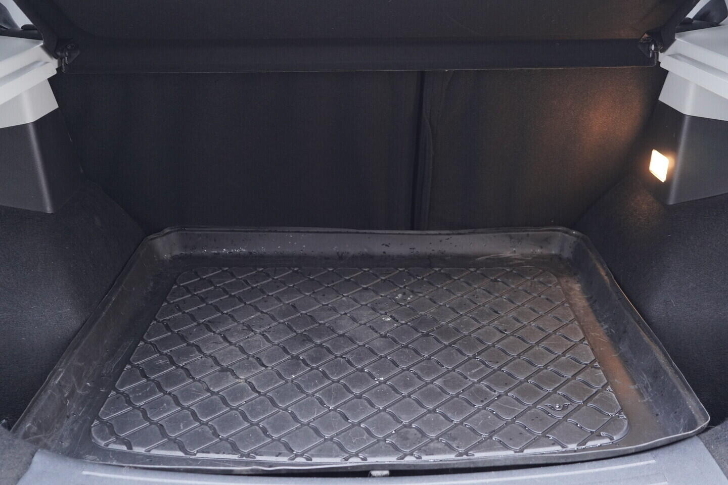 OV190V10967_38.webp_ZS EXCLUSIVE 1.0 TGI 82 kW automat