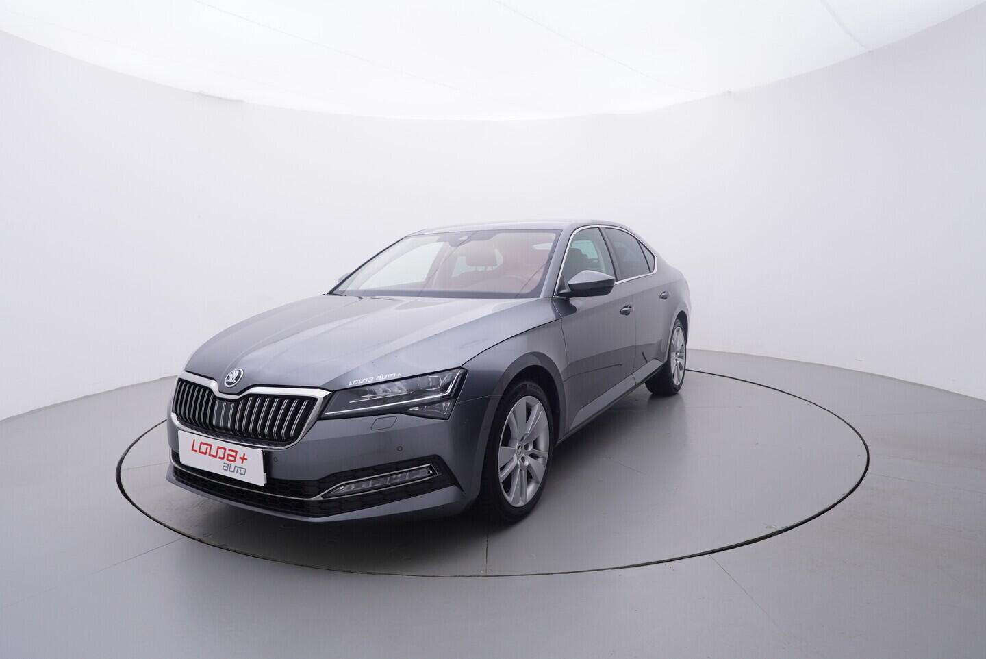 OV190V10971_10.webp_SUPERB Style 2.0 TSI 140 kW automat, DPH