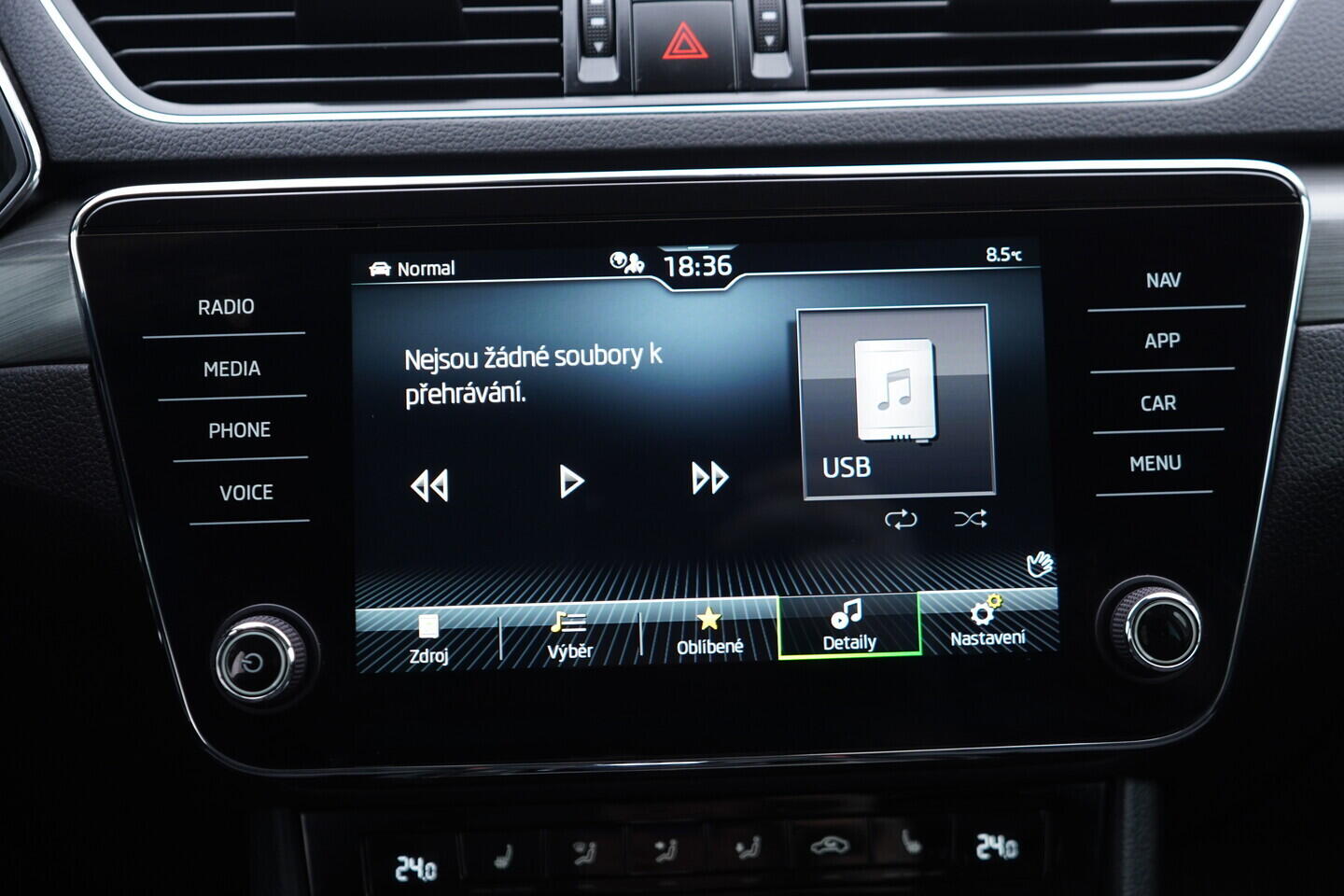 OV190V10971_32.webp_SUPERB Style 2.0 TSI 140 kW automat, DPH