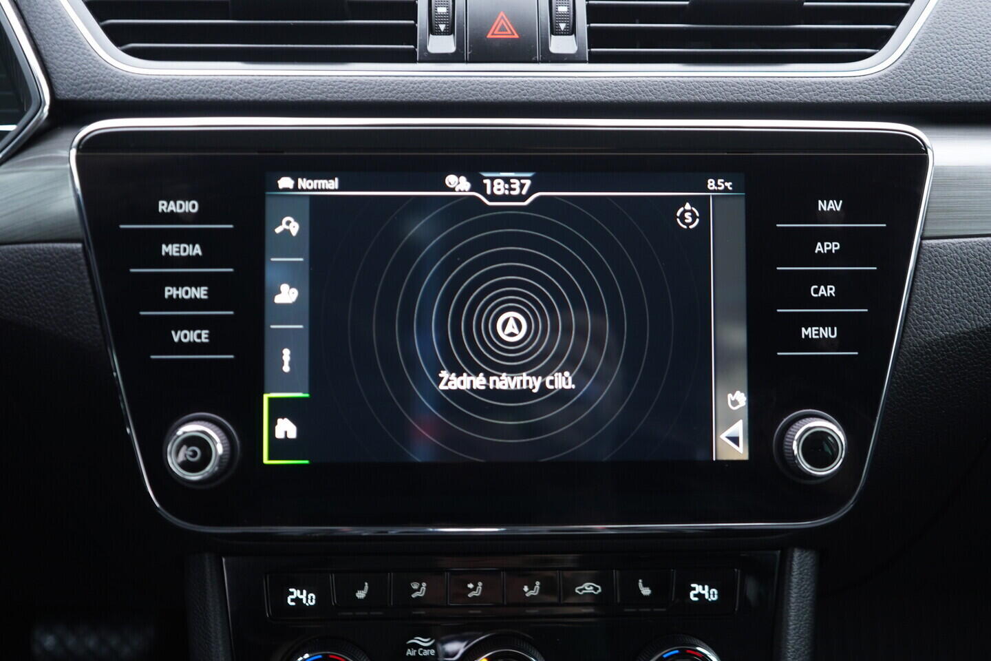 OV190V10971_34.webp_SUPERB Style 2.0 TSI 140 kW automat, DPH