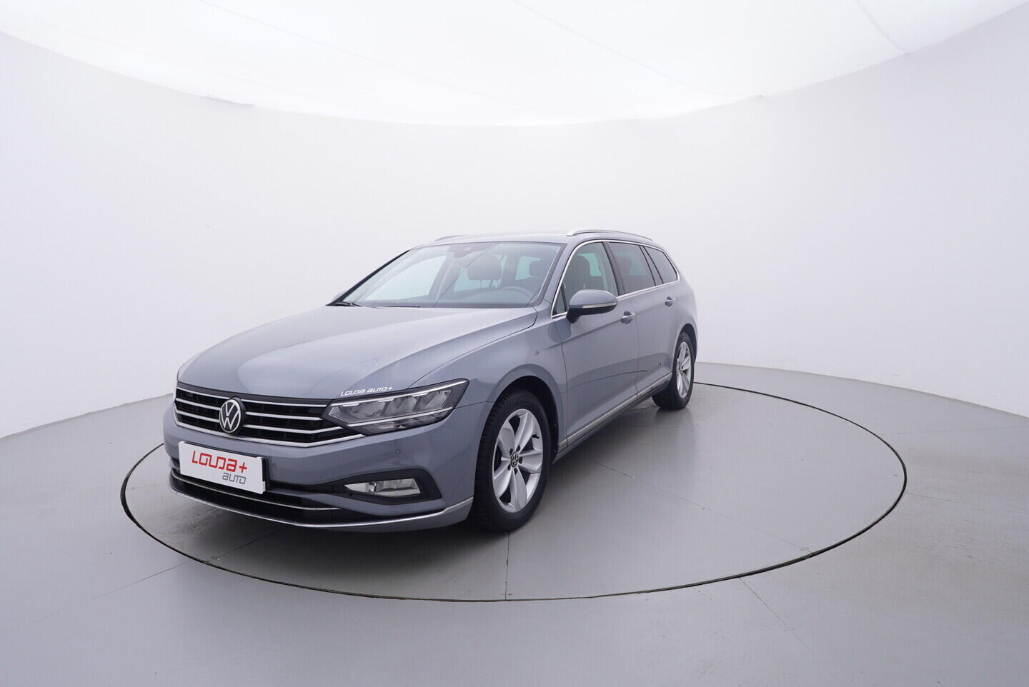 OV190V10972_10.webp_PASSAT VARIANT Elegance 2.0 TDI 110 kW automat, DPH