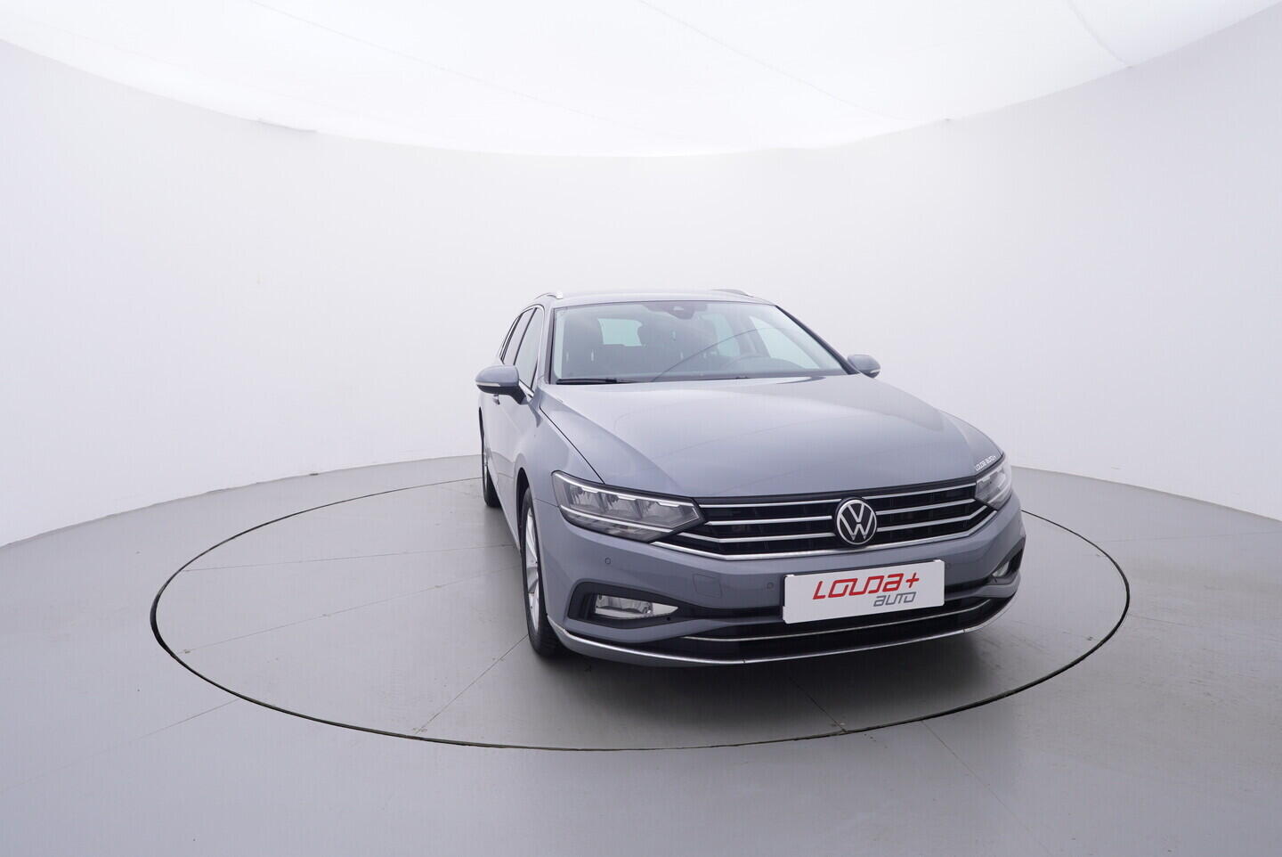 OV190V10972_17.webp_PASSAT VARIANT Elegance 2.0 TDI 110 kW automat, DPH