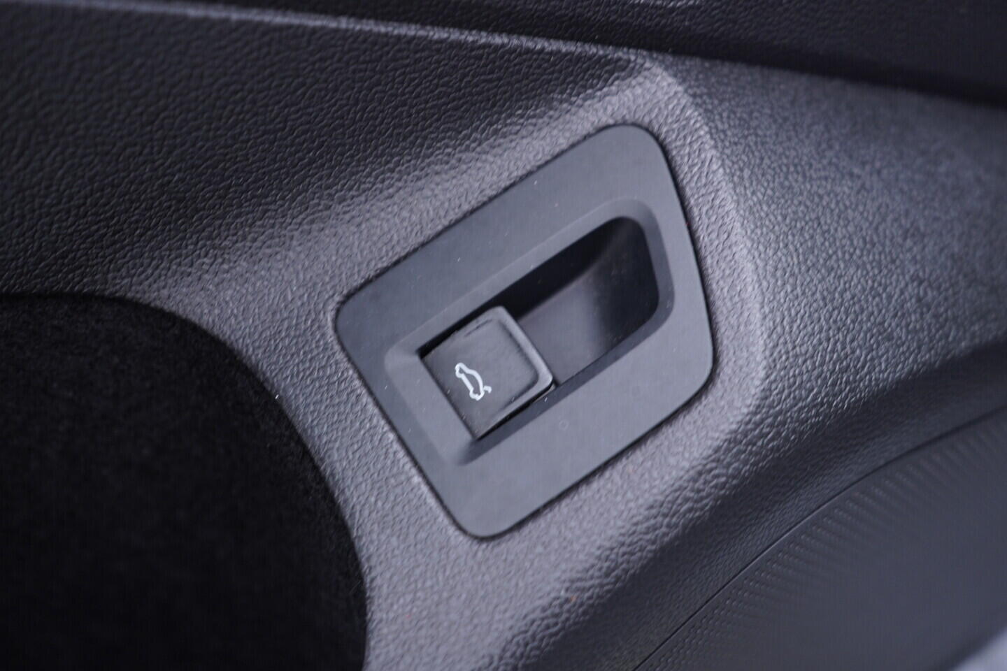 OV190V10972_28.webp_PASSAT VARIANT Elegance 2.0 TDI 110 kW automat, DPH